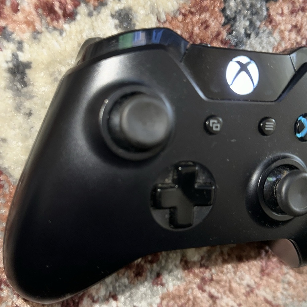 Xbox one controller - Picture 3 of 3